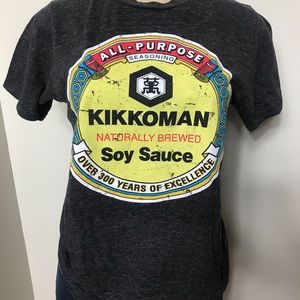 Graphic Tee. Size: small